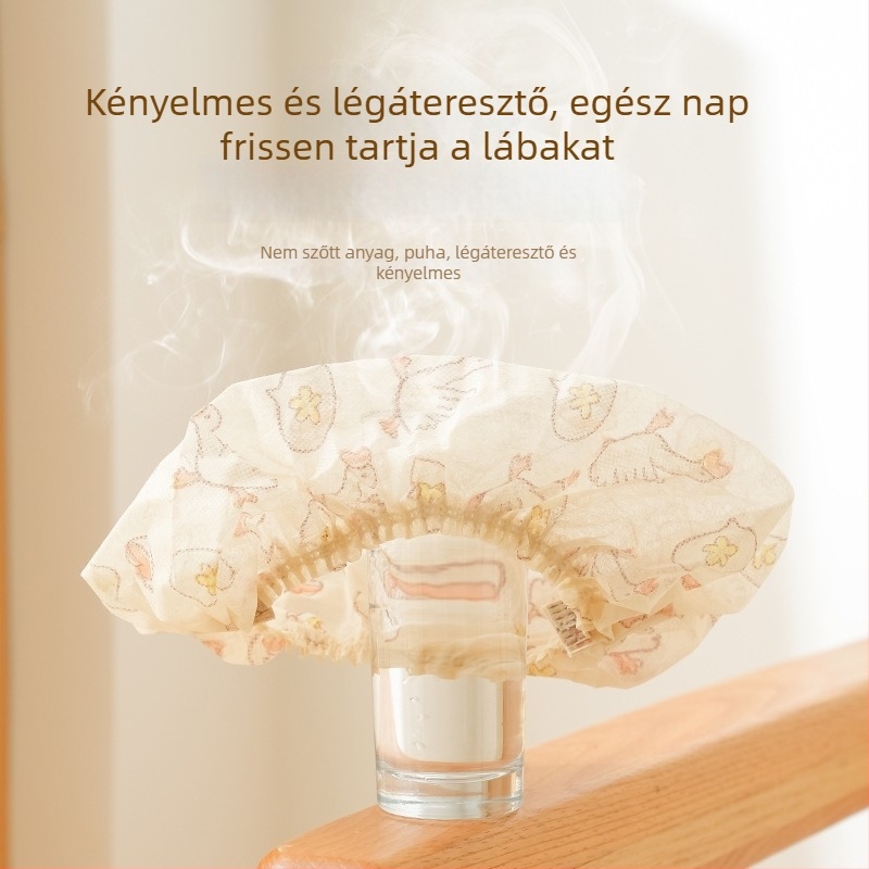 Belső használatra készült, vastagított, egyszer használatos cipővédők, csúszásmentes, nem szőtt anyagból, felnőttek számára