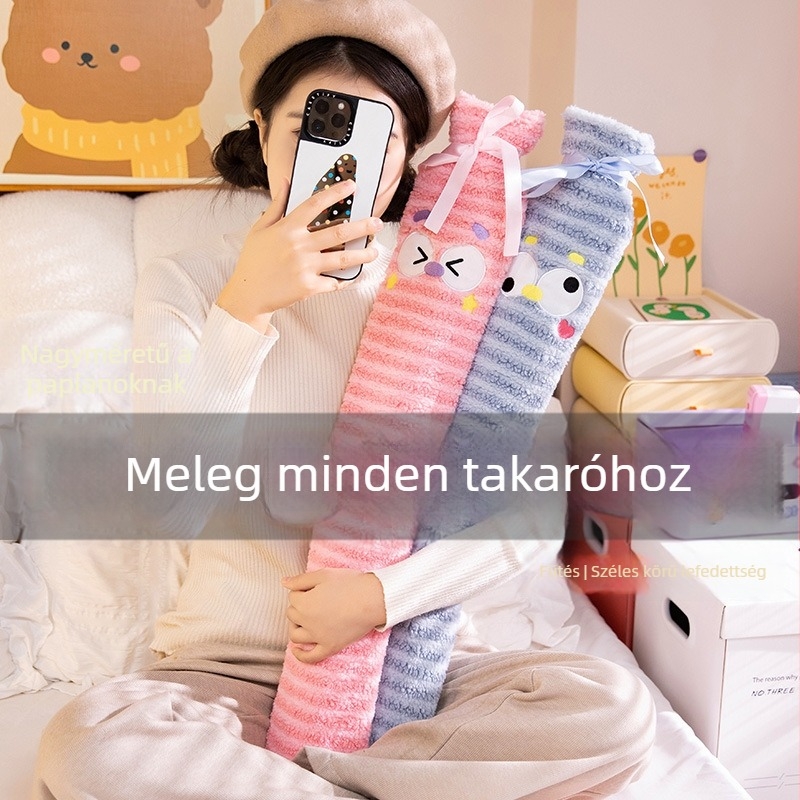 Vízmelegítő palack Moon velvet borítással, Captain Bear, alváshoz és melegítéshez lábakra