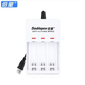 AA NiMH/NiCd számára USB 3-slots töltő, 1.2V, 150mA kimenet, 5V bemenet