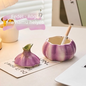 Kerámiából készült hamutál fedővel, fokhagyma motívum, skandináv minimalist stílus, logónyomtatás elérhető, 112 darabos csomag