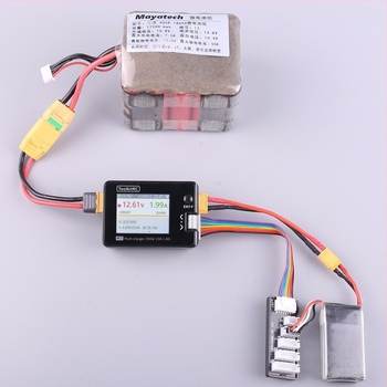 ToolkitRC M7 töltő 1-6S akkukhoz, kimenet 20V 10A, bemenet 7-28V, balansolási áram 400 mA, LCD kijelző és jeltesztelő/jelforrás