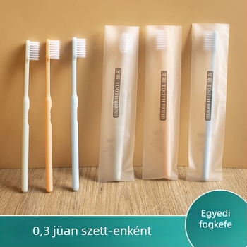 Egyszer használatos hotel/fogkészlet puha sörtéjű, műanyagból készült; nem biológiailag lebomló; 12 hónapos lejárati idővel