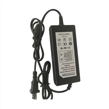 LiFePO4 töltő LiFePO4 akkukhoz, többfeszültségű kompatibilitás (12.6V/16.8V/21V), bemenet 110-240V AC, kimenet DC21V 3A, ROHS tanúsítvány