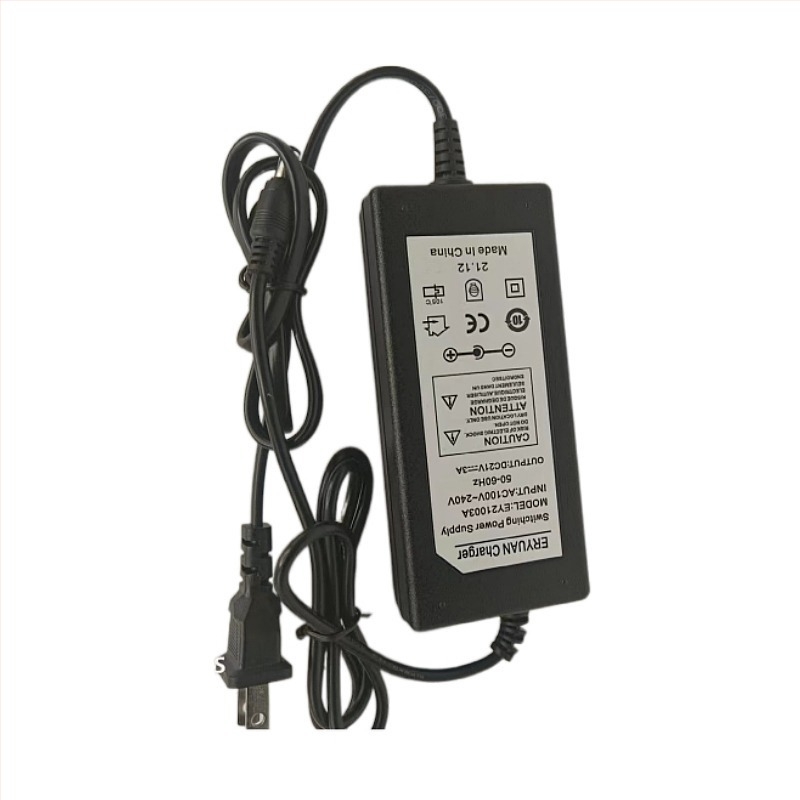 LiFePO4 töltő LiFePO4 akkukhoz, többfeszültségű kompatibilitás (12.6V/16.8V/21V), bemenet 110-240V AC, kimenet DC21V 3A, ROHS tanúsítvány