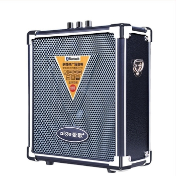 Bluetooth hangszóró Q70bt — hordozható, nagy teljesítményű, memóriakártya és USB bemenettel, kültéri használatra (SNR ≥75 dB)