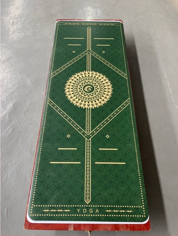 PU gumi jóga matrac otthoni edzéshez, izzadságot felszívja, csúszásmentes, méretek 185 × 68 cm, vastagság 4–5 mm