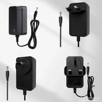Li-ion akkumulátor töltő, 8.4V, bemenet AC 100-240V, kimenet DC 8.4V 1A