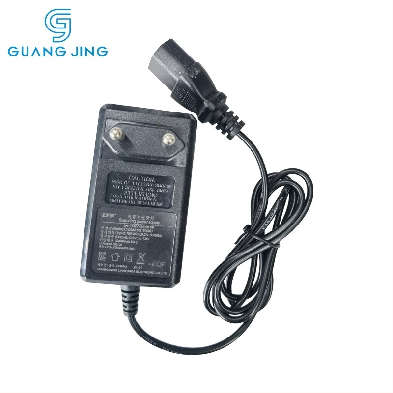 Lithium akkumulátor töltő 12.6V, 2A; bemenet 90-240V AC; KC/KCC tanúsítvány, CE, UL, FCC, RoHS