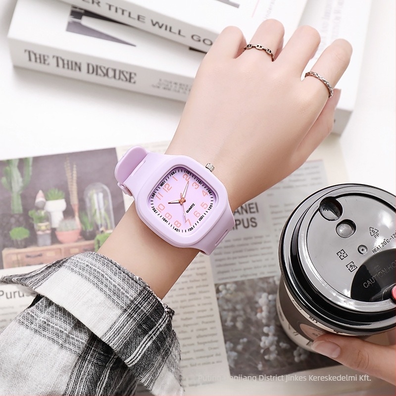 Kapanou Óra - Elektronikus mozgás, 44 mm kör alakú számlap, szilikon szíj, műanyag tokozás