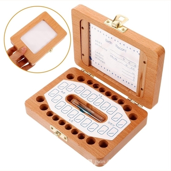 Six Trees Fából készült tejfogak tároló doboza flip fedéllel – tömörfa, emlék célú fogak tárolására, 4–6 éveseknek