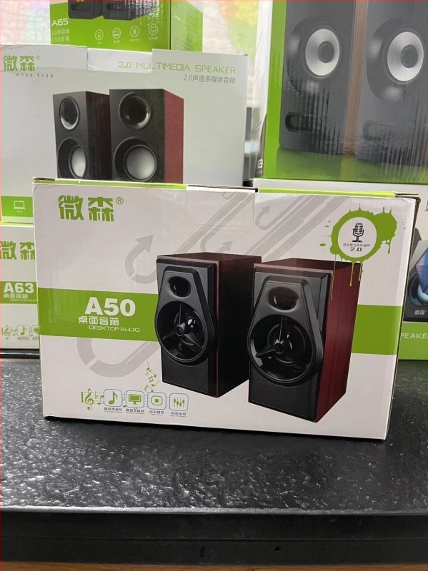 Weisen A50 számítógépes hangszórók, 2.1 csatornás, USB interfész, 3,5 mm bemenet, 6W kimenő teljesítmény, beépített akkumulátor, Plug‑and‑Play