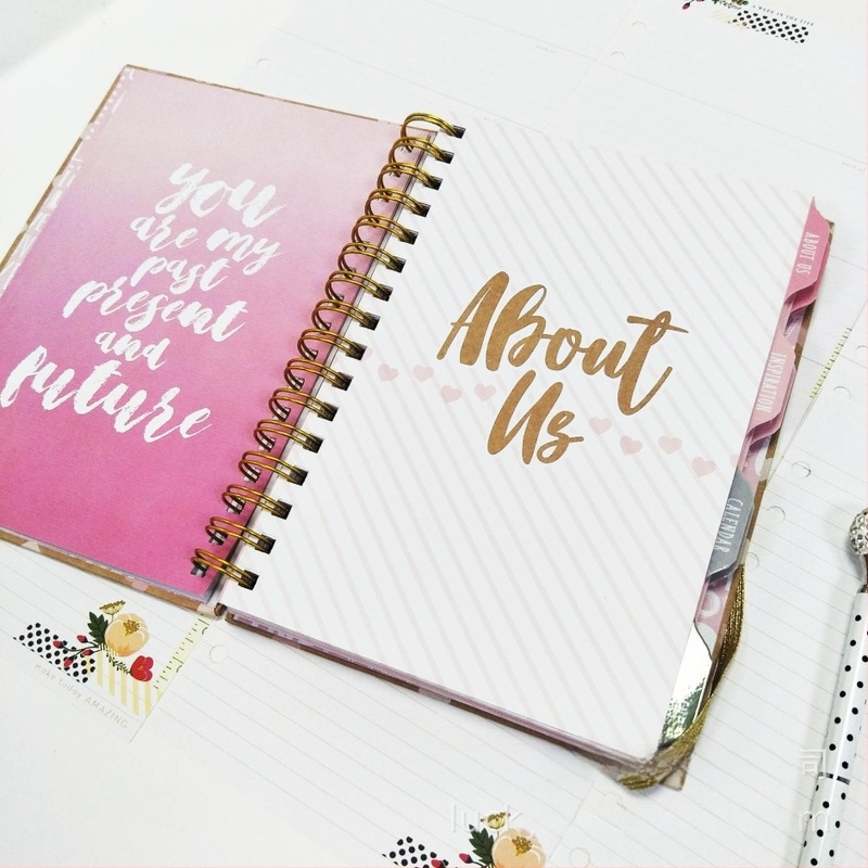 Esküvői tervező napló spirálkötéssel, papírborító, 100 g semleges papír, alumíniumötvözet szerelvény