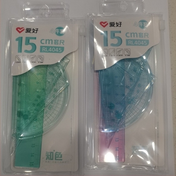 Ai Hao RL4037/4045 – Műanyagból készült 4 darabos vonalzó készlet iskolai rajzhoz