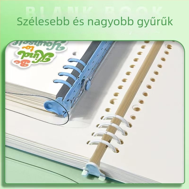 A5-ös méretű puha borítású notesz, átlátszó bőrhatású kivitel, egyszerű diákoknak, levehető oldalakkal