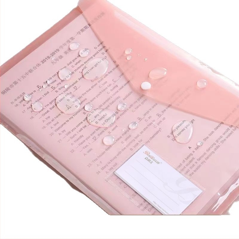 Dokumentumtartó mappa kapcsos záródással, átlátszó PP anyagból, nagy kapacitású