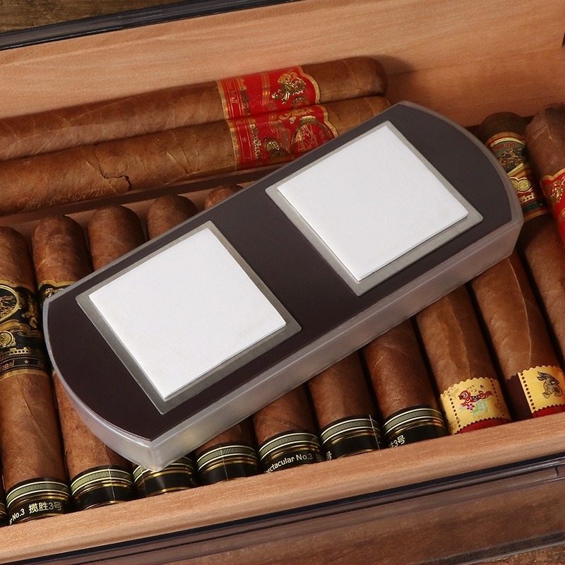 Szivar-humidor kiegészítő, műanyag kivitel, Holic márka, stílus hozzáférhető lux