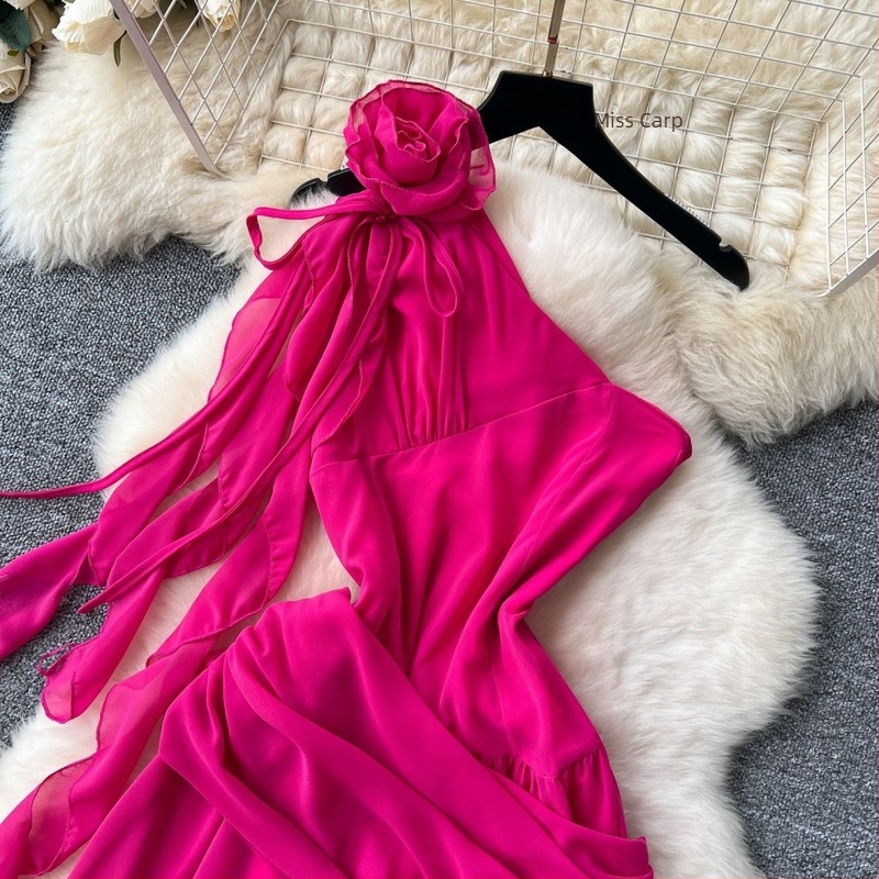 Chiffon ujjas nélküli A-vonalú ruha ferde nyakkal, magas derekú