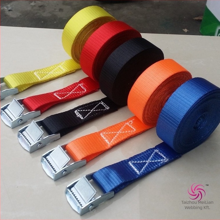 Rögzítő heveder feszítő mechanizmussal, Poliészter anyag, Teherbírás 300, Eredet Taizhou, Jiangsu, Kína (Márka: United States)