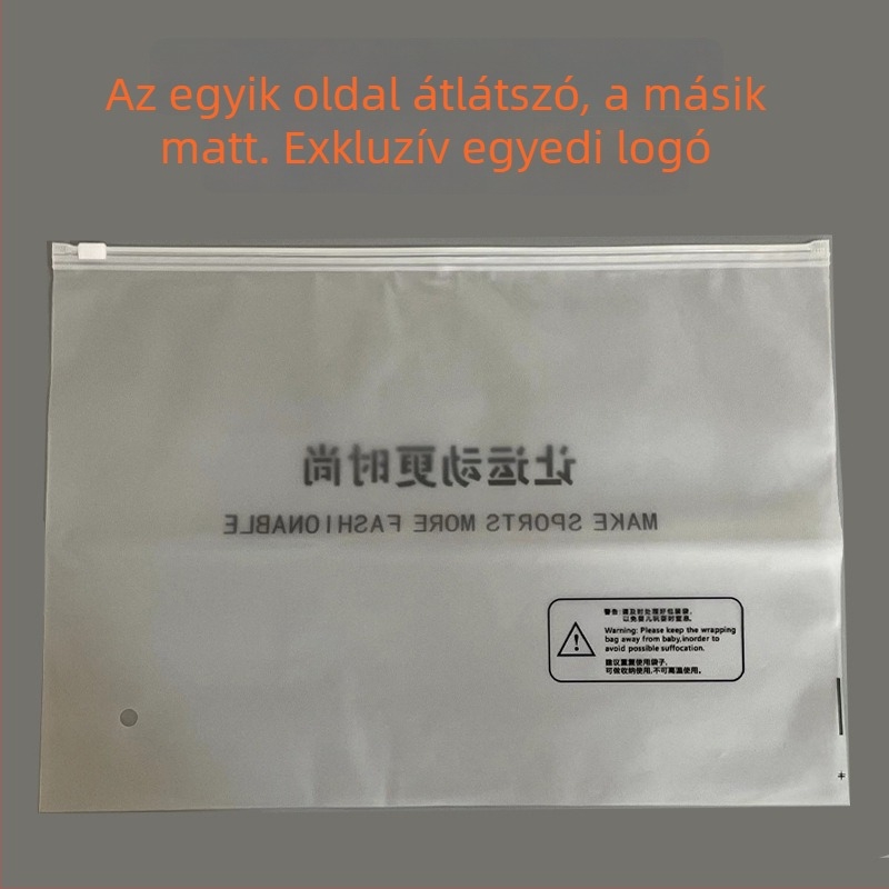 Ruházati csomagoló táska zipzárral, személyre szabott logóval — kétoldalas, egy átlátszó és egy matt oldal, ruhákhoz és zoknikhoz