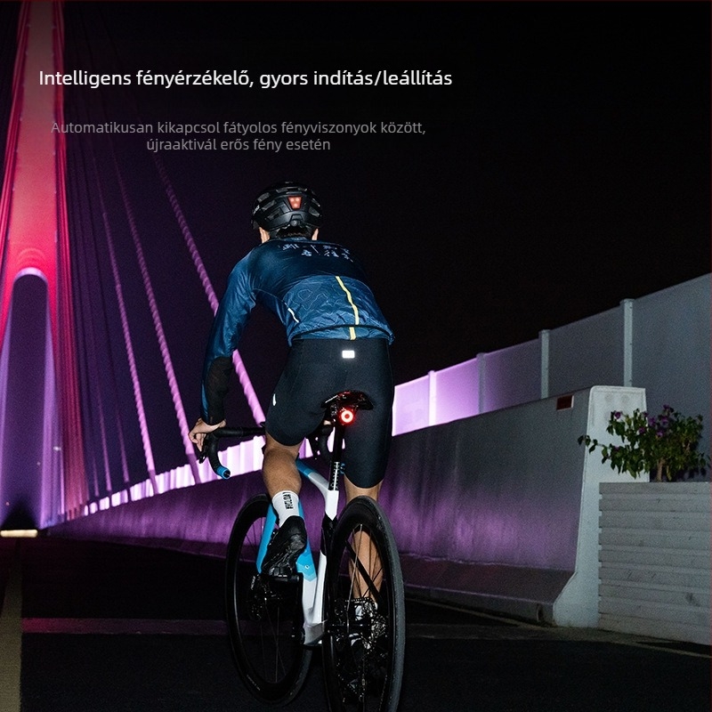 XOSS XR01 XRPRO kerékpár hátsó lámpa út- és hegyi kerékpárokhoz, újratölthető, féklámpa funkcióval, okos éjszakai világítás