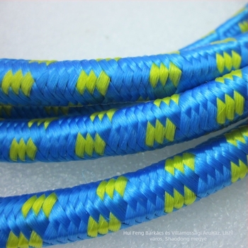 Körkörös elasztikus feszítő a hátsó ülés csomagjainak rögzítéséhez kerékpáron vagy motorkerékpáron