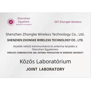Omnidirekcionális 5G hajlékony ragasztóantenna, 40 dBi, 600-6000 MHz, 50 Ω, SMA interfész