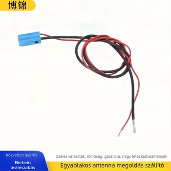 Autó antenna erősítő 18 dB nyereséggel, dugós telepítés, univerzális kompatibilitás, 12V működés
