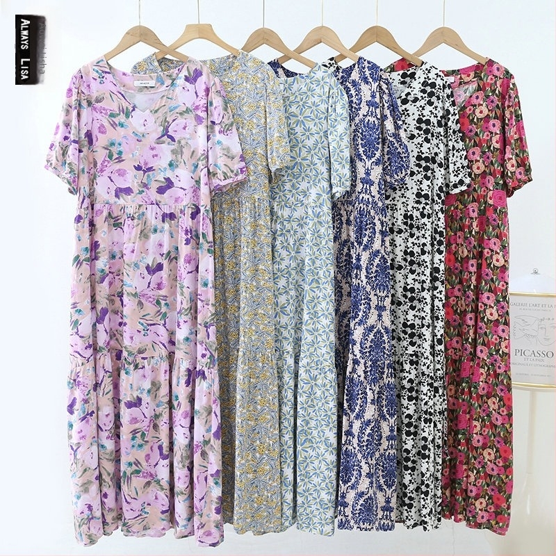 Pamut-selyem ruha törött virágos mintával, A-vonalú, V-nyakú, rövid ujjú, magas derék