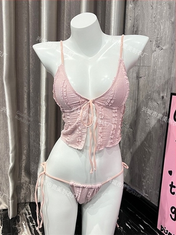 Koreai stílusú bikini szett, három darabos, magas derekú, hát nélküli, párnázott felső, Nylon 82% / bélés Spandex 18%