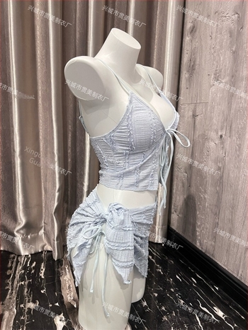 Koreai stílusú bikini szett, három darabos, magas derekú, hát nélküli, párnázott felső, Nylon 82% / bélés Spandex 18%