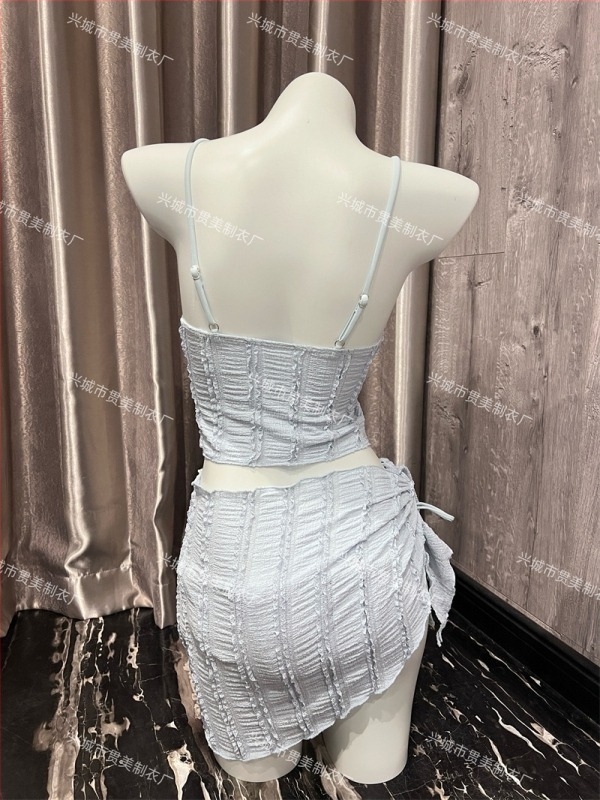 Koreai stílusú bikini szett, három darabos, magas derekú, hát nélküli, párnázott felső, Nylon 82% / bélés Spandex 18%