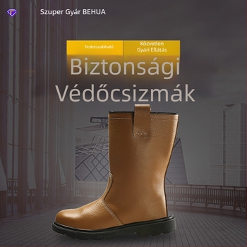 Téli szigetelt vízálló magasszárú munkavédelmi csizma meleg béléssel, perforáció- és zúzásálló.