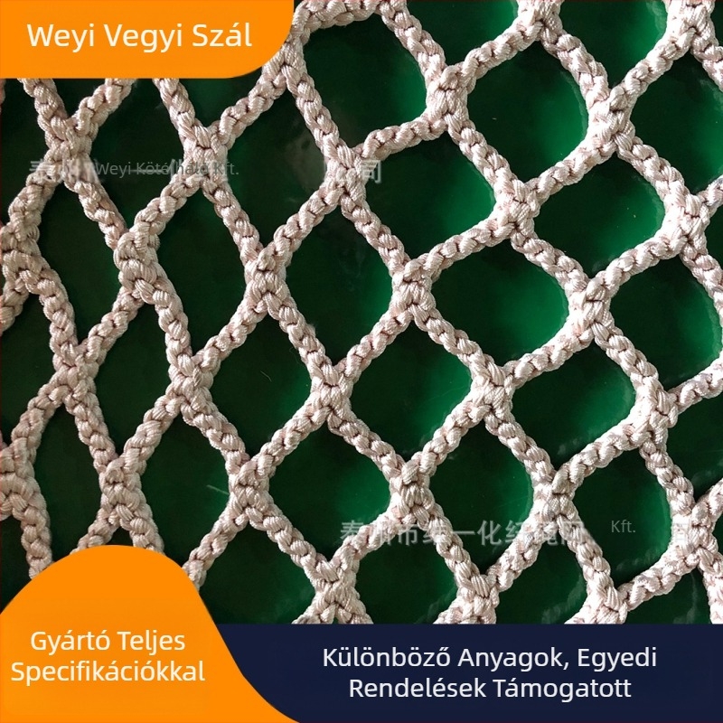 Kültéri fán lévő mászó háló 12 mm-es nylon zsinórral, csomópont nélküli háló — mászásra, védelemre és dekorációra vidámparkokban, bevásárlóközpontokban és játszótereken