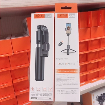 Selfie pálca Bluetooth távirányítóval (tartalmazza), teleszkópos állvány, műanyag test