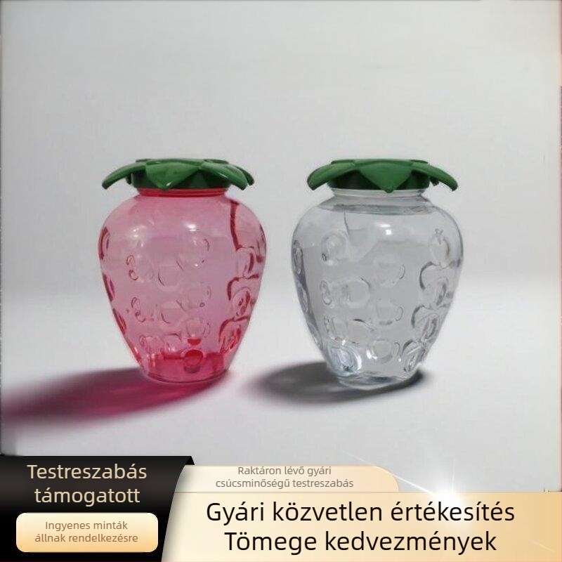 Szamóca ízű tej-tea pohár átlátszó PET műanyag palackban, egyszer használatos élelmiszer-csomagolás