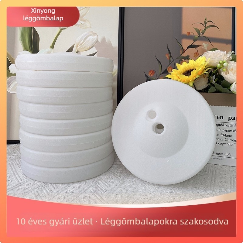 Szivárványos ívű lufi alap – kör alakú vízzel telt tál