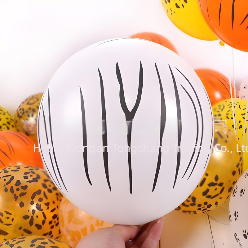 Latex ballon, játékbalon, kör alakú forma, rajzfilmszerű minta, logónyomás elérhető