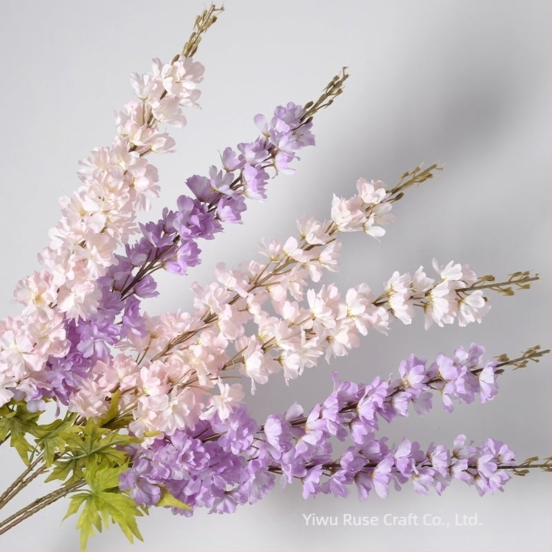 Esküvői boltív művirággal: delphinium és jácint, egyetlen ág