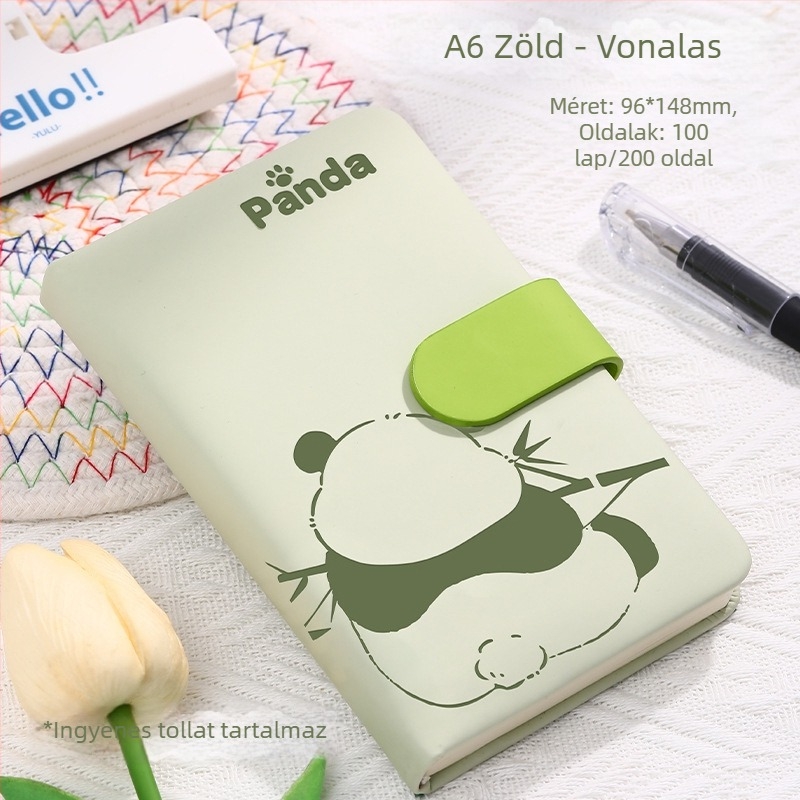 Jegyzetfüzet Panda csattal, karikatúra borító, varrott kötés, műbőr borítás, Dowling papír, 80 g/m², 100–200 oldal