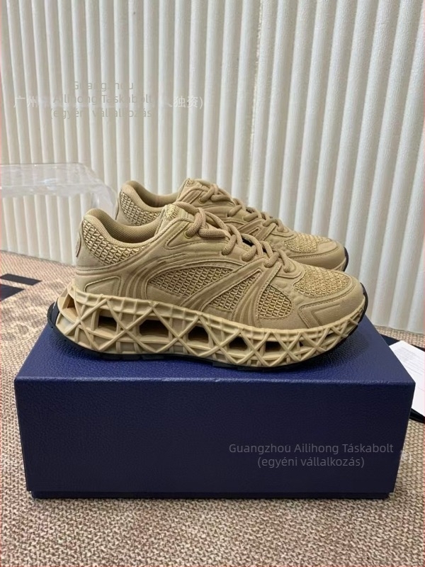 Férfi dad sneaker sportcipő a B35 Capsule Series kollekcióból, vastag talppal, középmagas felsőrész (bőr + textil), gumitalp, belső gyapjú