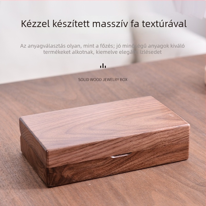 Diófából készült ékszerdoboz — ovális alakú, három záróval zárható, ékszerek tárolására