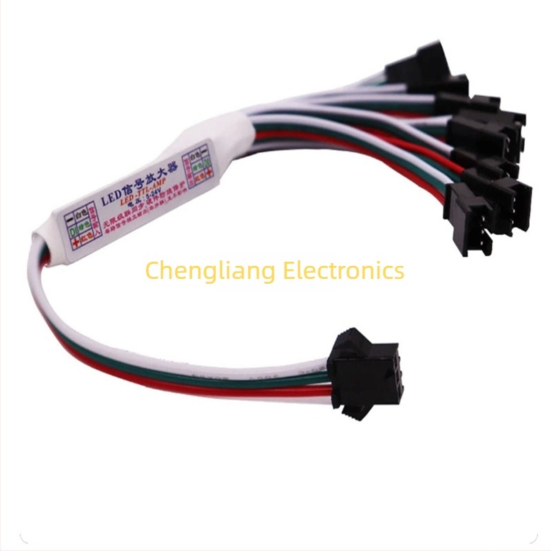 LED-szalag erősítő modul — szinkron jelzés, 5–24V, SM3P interfész, 3 SPI jelcsoport, 0–100% beállítás