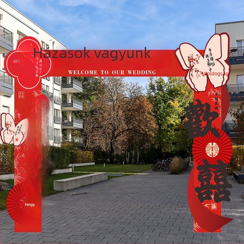 Esküvői ív oszlopokkal, kültéri kapu dekorációhoz — szintetikus rostból, karton csomagolás