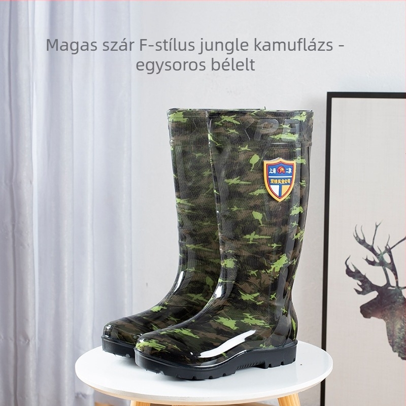 Férfi magas esőcsizmák terepmintával, PVC felsőrész, belső mesterséges gyapjú bélés, katonai stílusú kivitel