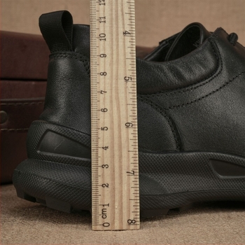 Férfi bőrből készült cipő — Felsőrész első réteg szarvasmarha bőrből, Gumitalp, kerek orr, 3–5 cm sarokmagasság, őszi casual