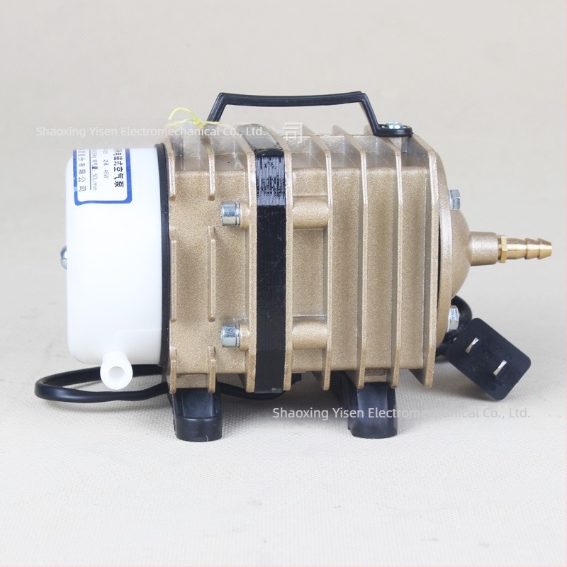 Elektromágneses levegőkompresszor oxigénpumpával, modell ACO-003, márka Fishing Booth, tömeg 1,6 kg