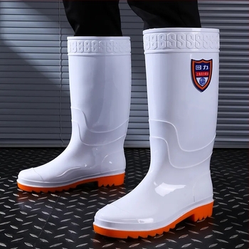 Konyhai esőcsizma, PVC felsőrész, magas szár, bélés mesterséges gyapjú, talp: beef tendon, csúszásmentes