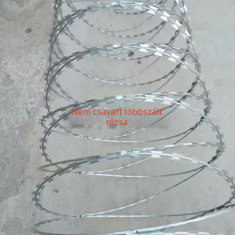 Galanizált kettős csavarodású szögesdrót kerítés háló, SIRO stílus, jobbkezes csavarodás, húzószilárdság 500