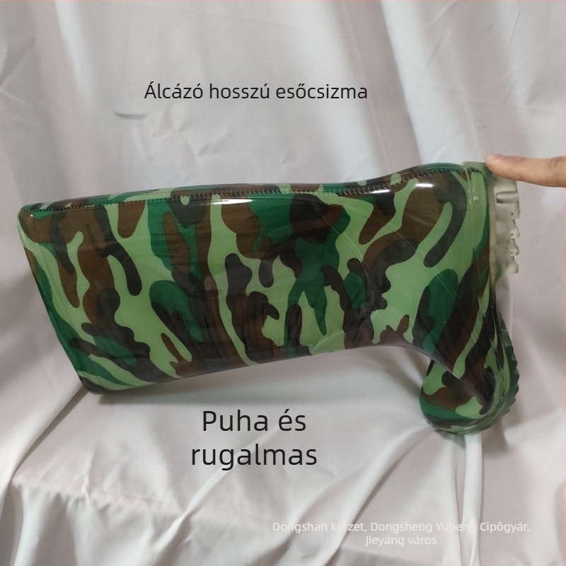 Kamufláž mintás, magas szárú esőcsizma férfiak számára; PVC felsőrész; műanyag talp; vízálló; alacsony sarok 1–3 cm.