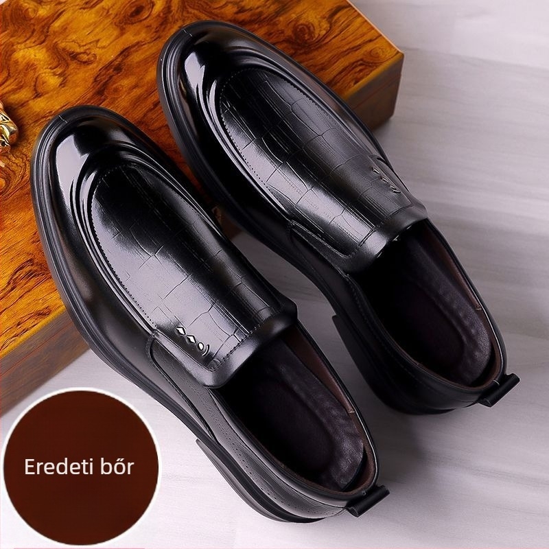 Férfi könnyű, valódi bőrrel készült velúr cipő — Casual loafer gumitalppal és hegyes orral